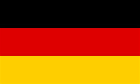 Picture of German flag, Mark Kaplunow is a native speaker